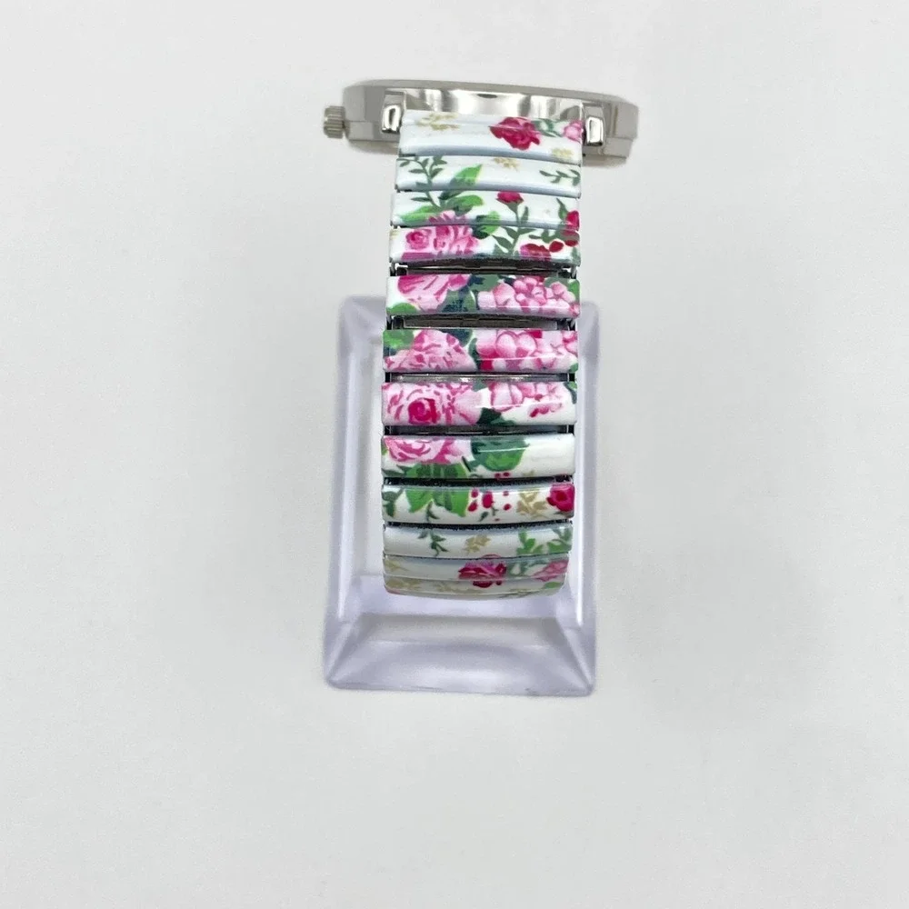Womens Floral Watch 32mm Silver Tone Stretch Band Spring New Battery SMALL 6